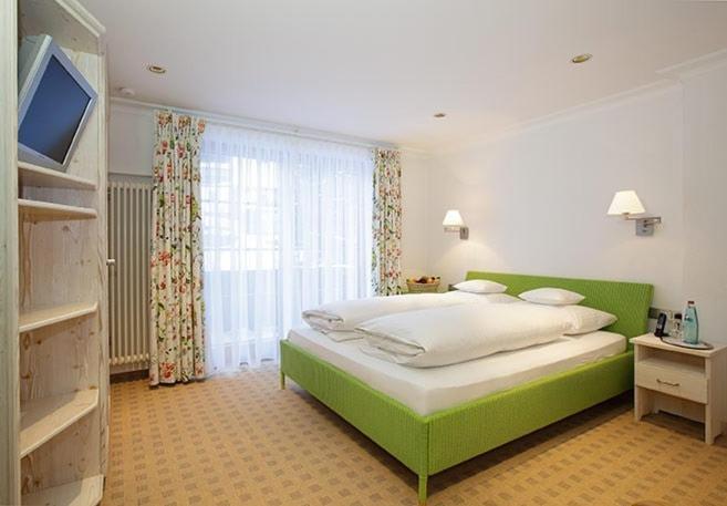 Schwarzwald Lodge Inselklause Schönwalde المظهر الخارجي الصورة